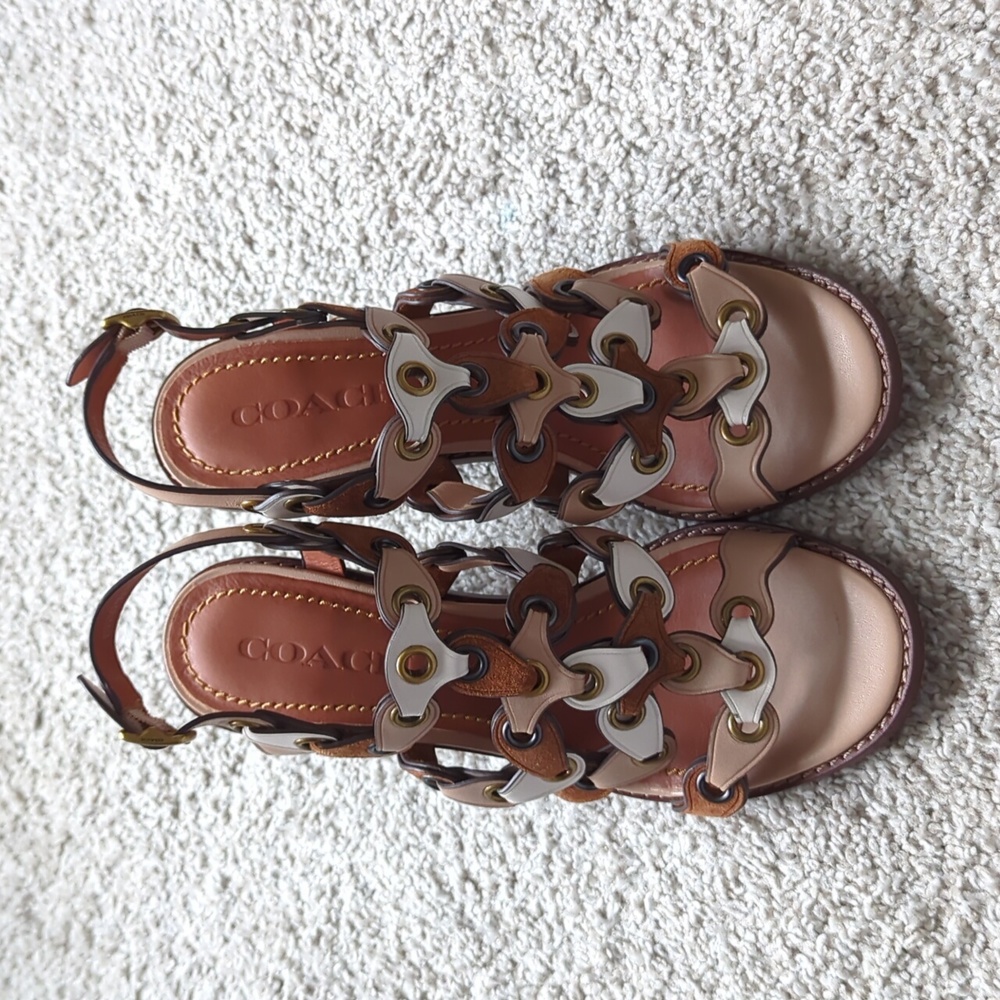 Coach Mid Heel Sandal With Coach Link Size 6